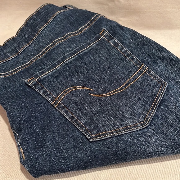 Levi Strauss Signature Maternity Jeans - Picture 1 of 8